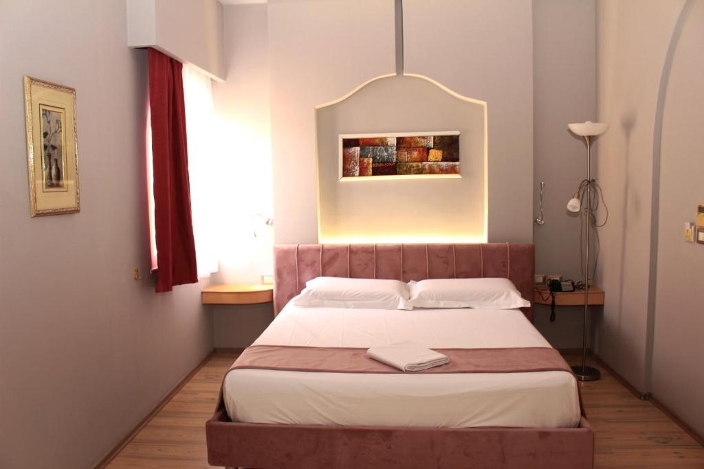 THERANDA photo 2