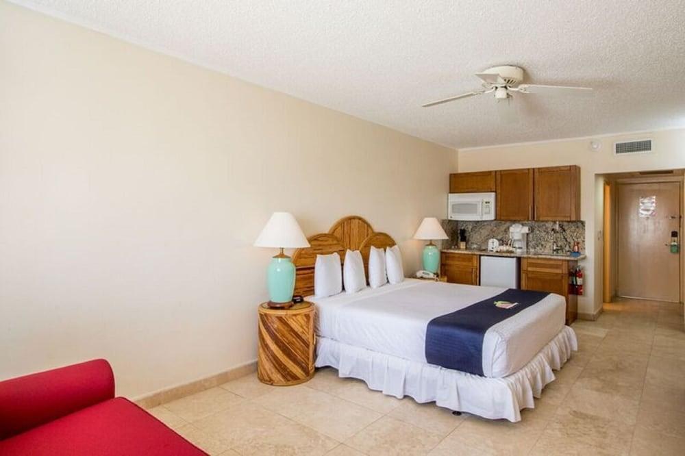 CARIBBEAN PALM VILLAGE RESORT photo 4