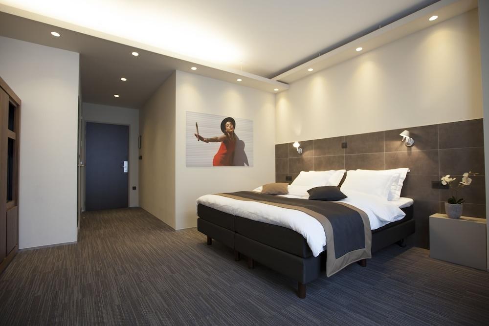 HOTEL V¿ photo 2