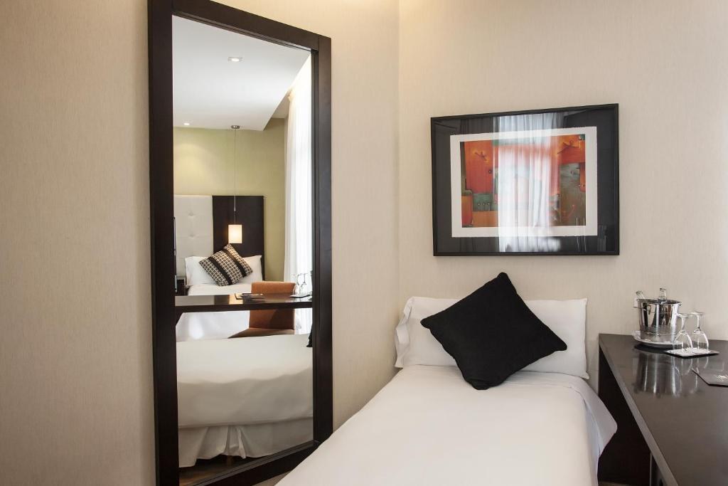 HR LUXOR HOTEL BUENOS AIRES photo 4