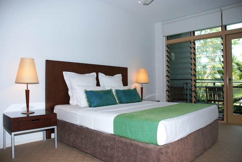 Sanctuary Palm Cove photo 2