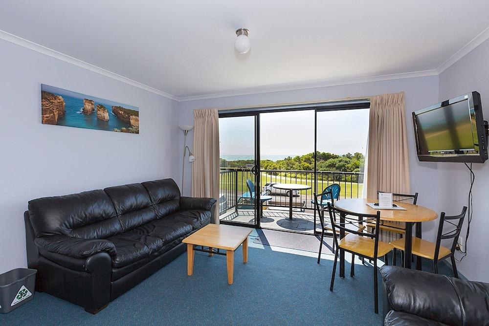 Apollo Bay Waterfront Motor Inn photo 3