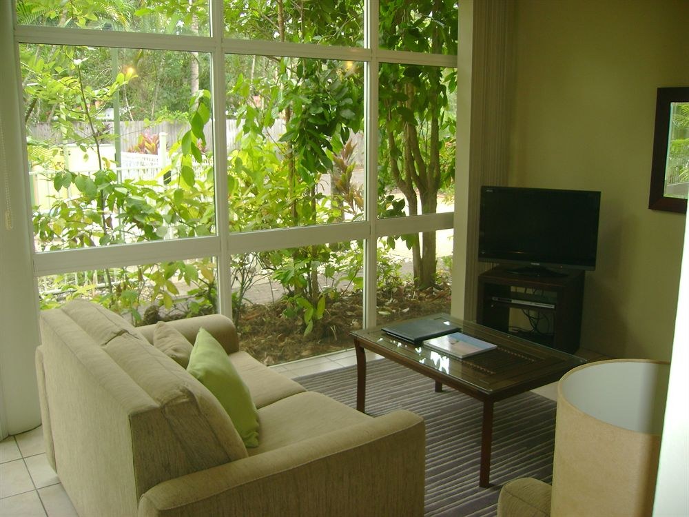 A Tropical Nite photo 1