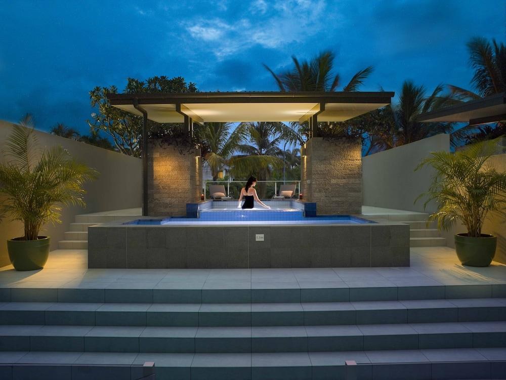 Coconut Grove Apartments Port Douglas photo 2