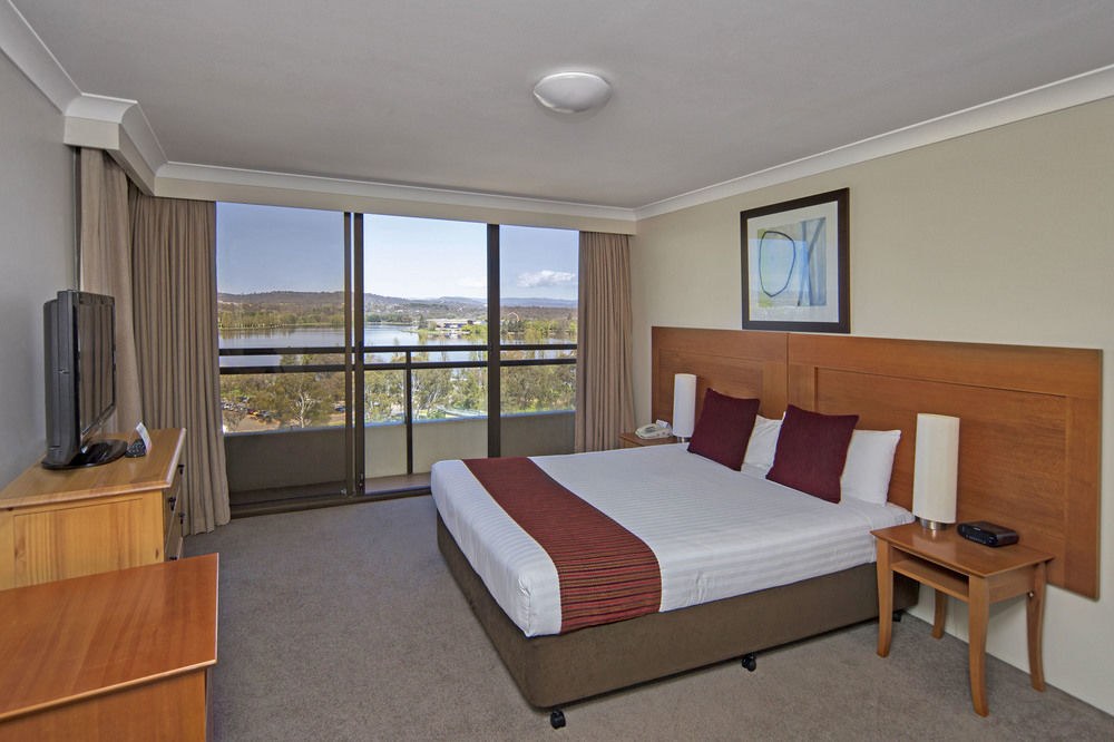 Breakfree Capital Tower Hotel photo 1