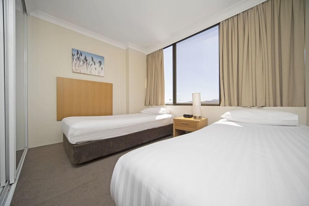 Breakfree Capital Tower Hotel photo 4