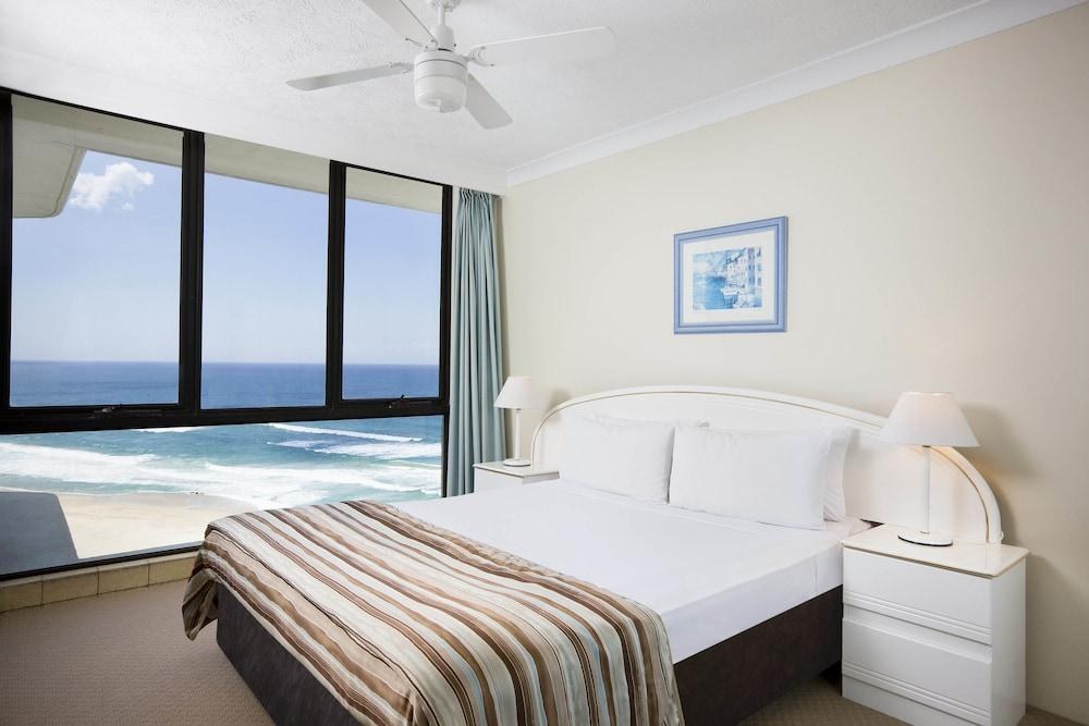 BreakFree Acapulco Surfers Paradise photo 3