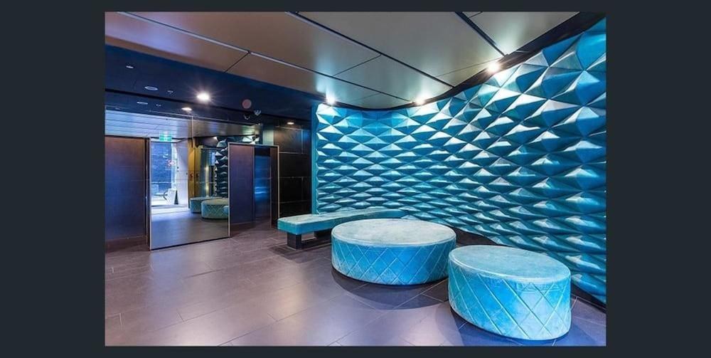 AURA ON FLINDERS APARTMENTS photo 3