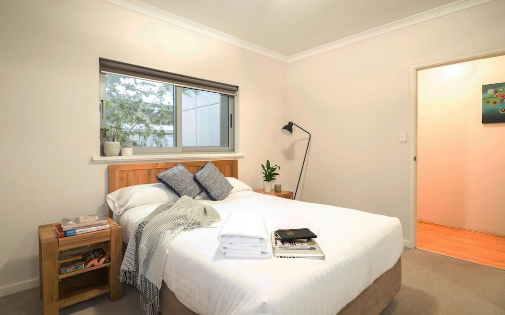 AIRPORT APARTMENTS BY AURUM photo 4