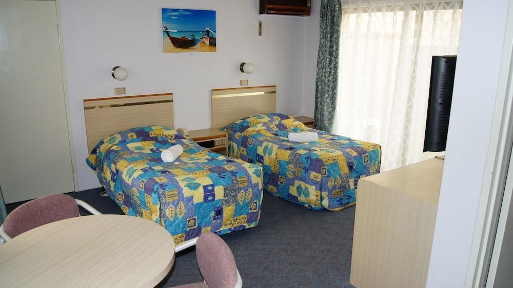 ABEL TASMAN MOTEL photo 4