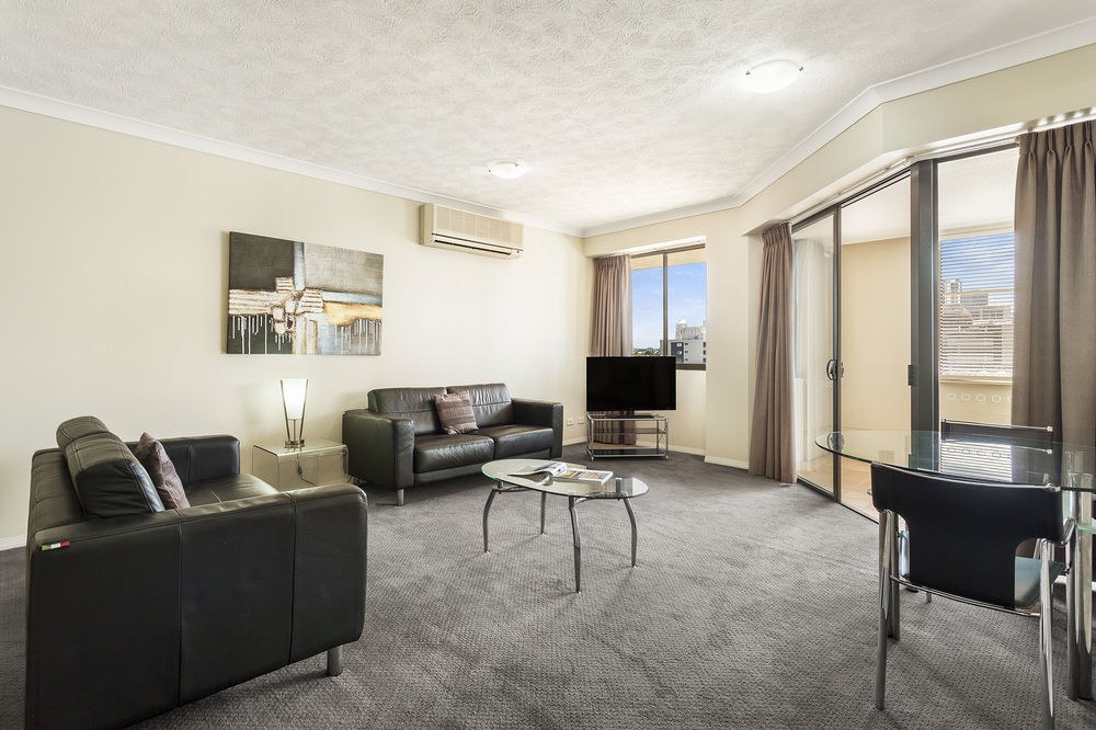 BRIDGEWATER APARTMENTS photo 1