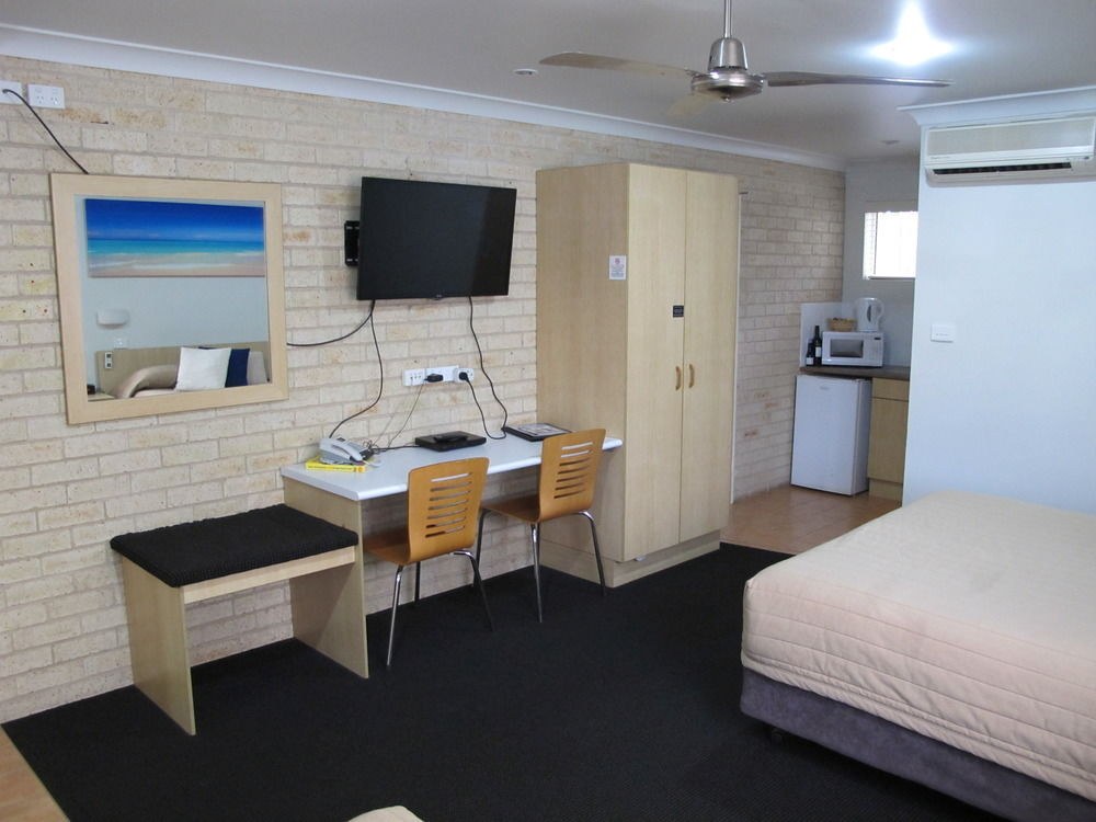 Aston Hill Motor Lodge photo 1