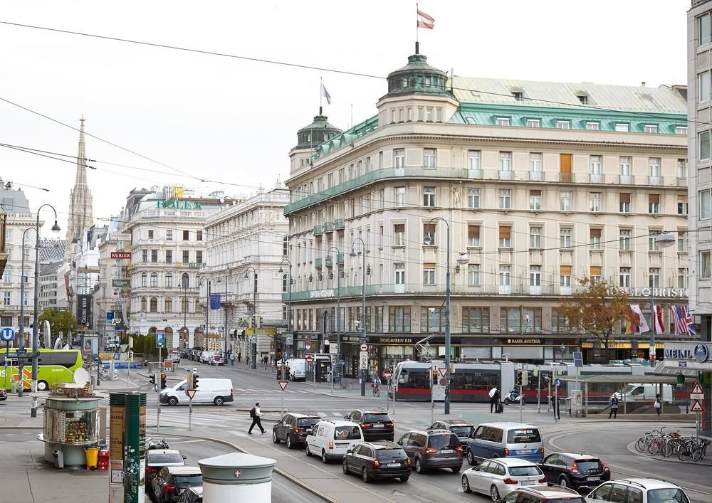 LIVING HOTEL an der OPER BY DERAG photo 2