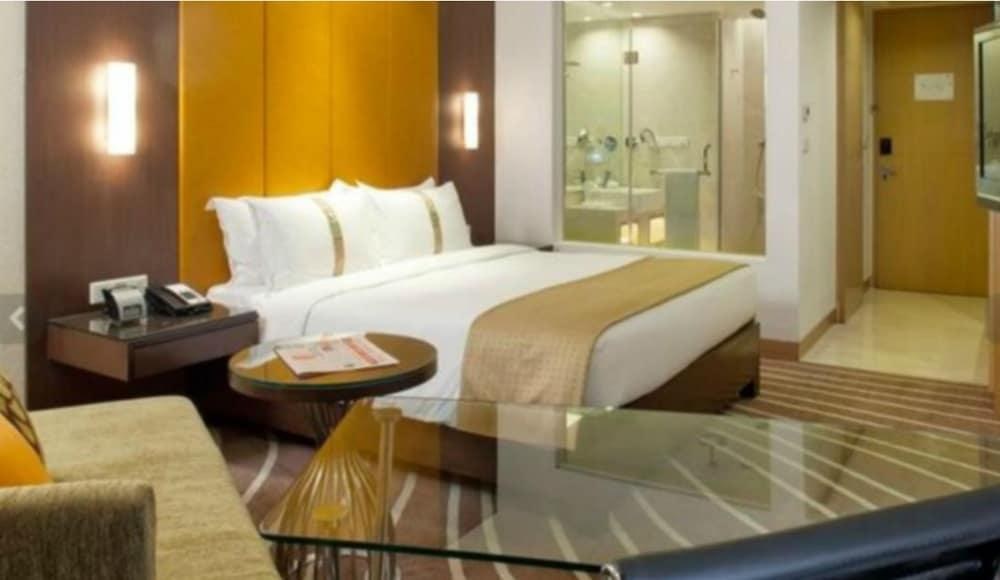 HOLIDAY INN MUMBAI AIRPORT photo 4