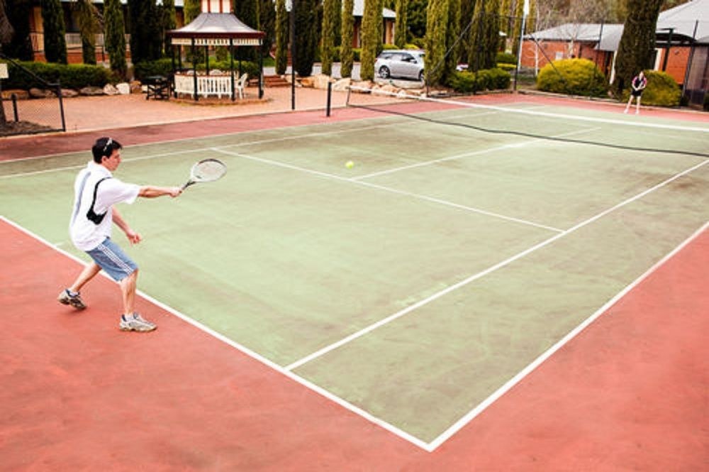 CLARE COUNTRY CLUB