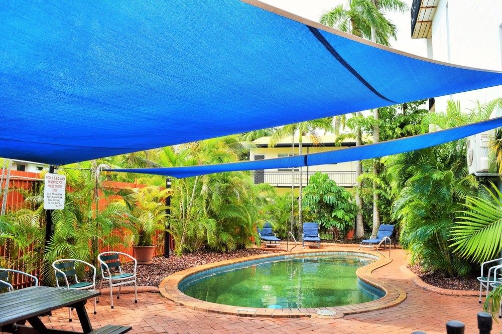 COCONUT GROVE HOLIDAY APARTMENTS photo 1