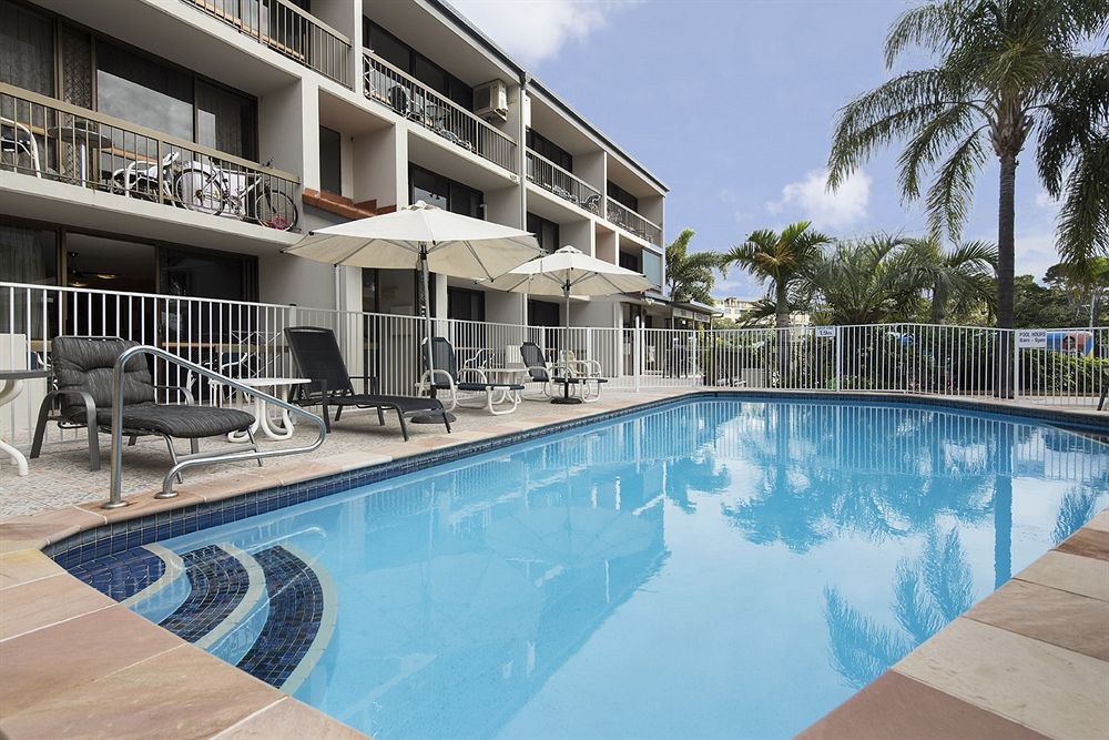 BURLEIGH PALMS HOLIDAY APARTMENTS