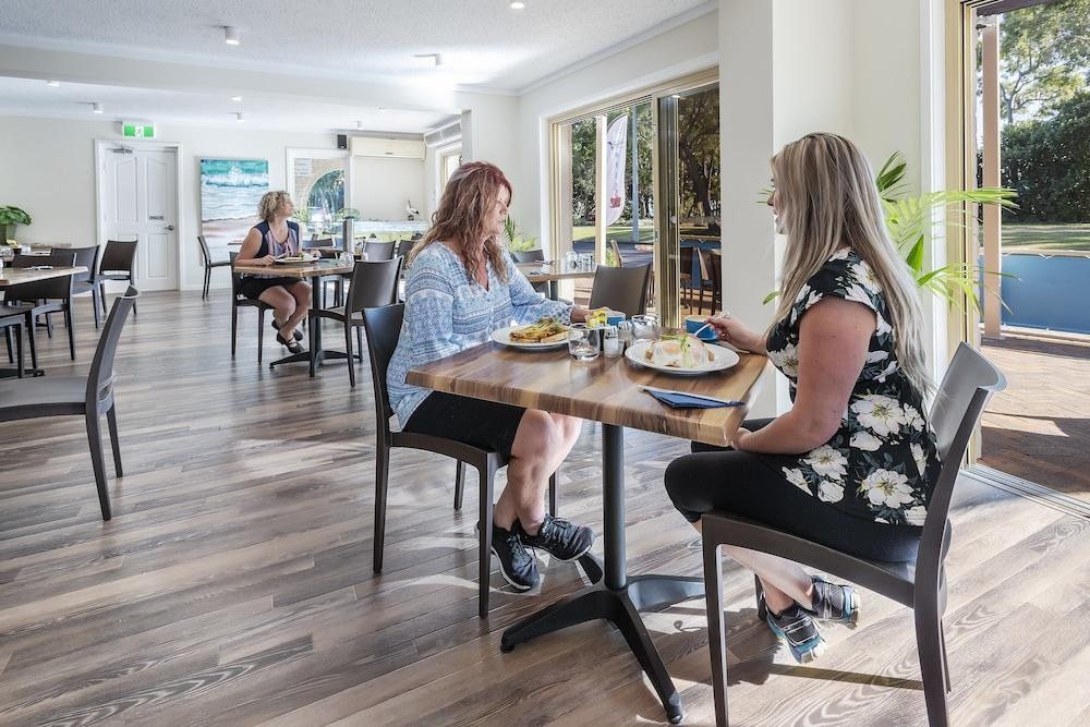 BEACH MOTEL HERVEY BAY photo 4