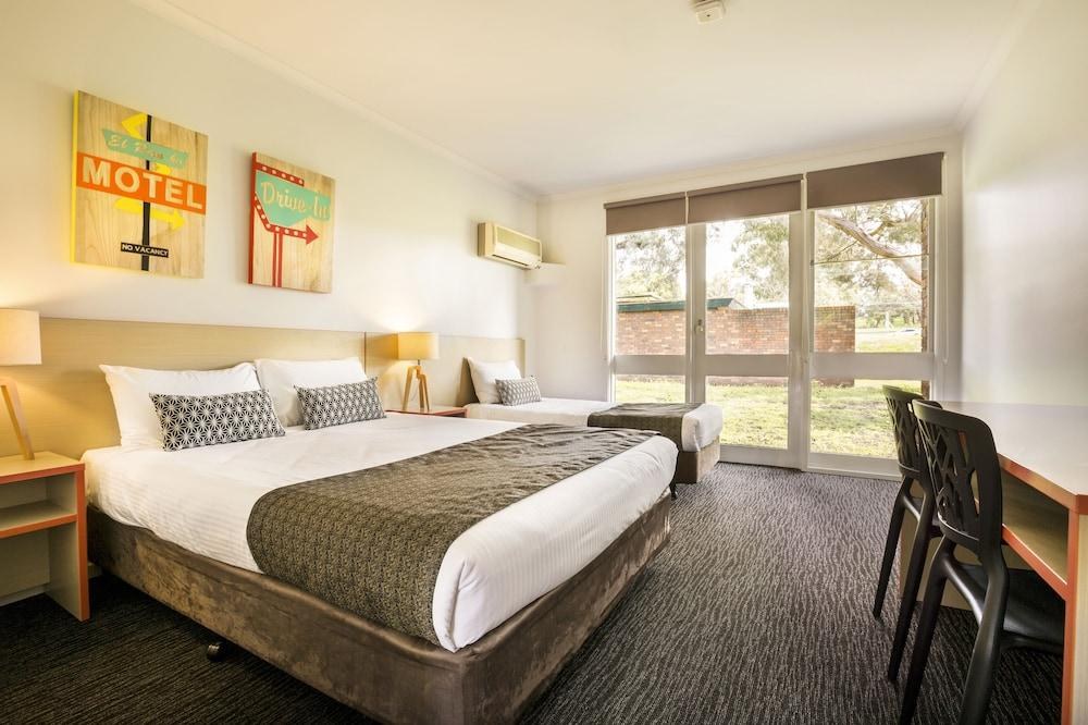 Burvale Hotel photo 3