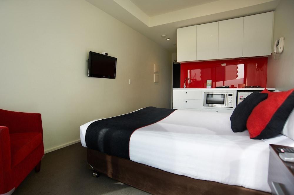 City Edge on Elizabeth Apartment Hotel photo 2
