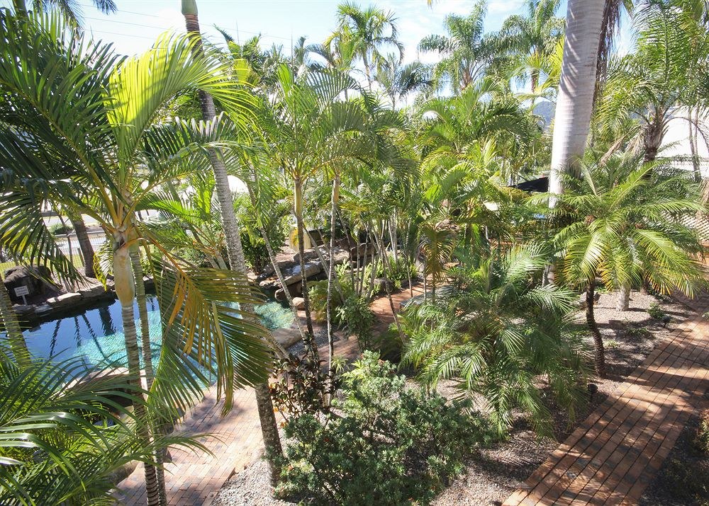 Colonial Palms Motor Inn photo 1