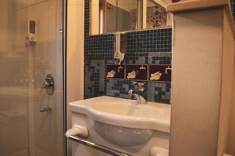 HOSTERIA FOIKE photo 1