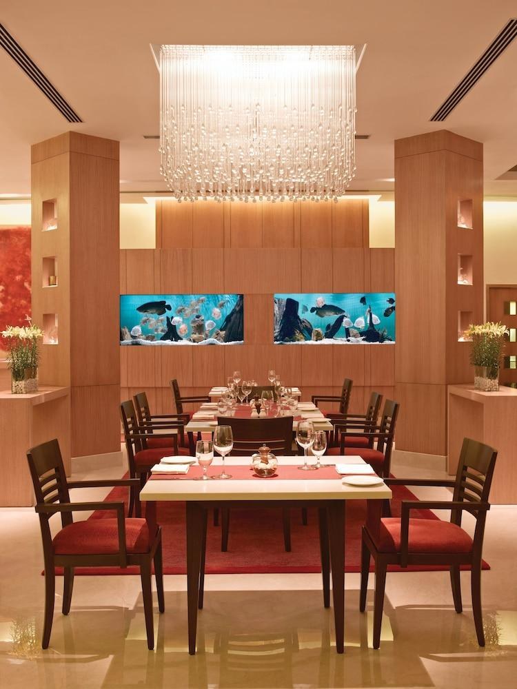 TRIDENT HOTEL photo 4