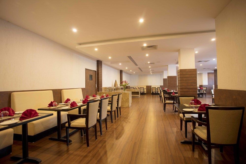 HOTEL REGAALIS photo 1