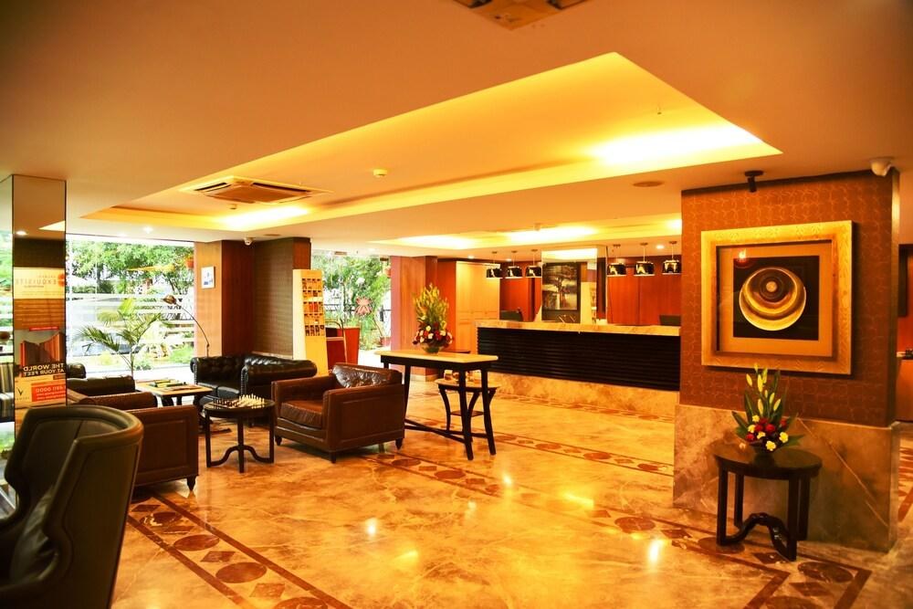 ROYAL ORCHID SUITES photo 3