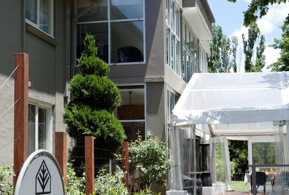 FORREST HOTEL AND APARTMENTS photo 1