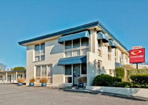 ECONO LODGE HACIENDA MOTEL GEELONG