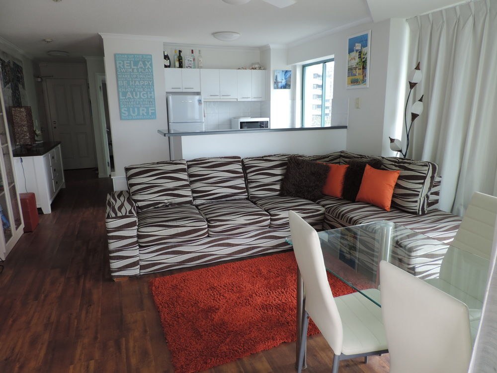 EMERALD SANDS APARTMENTS