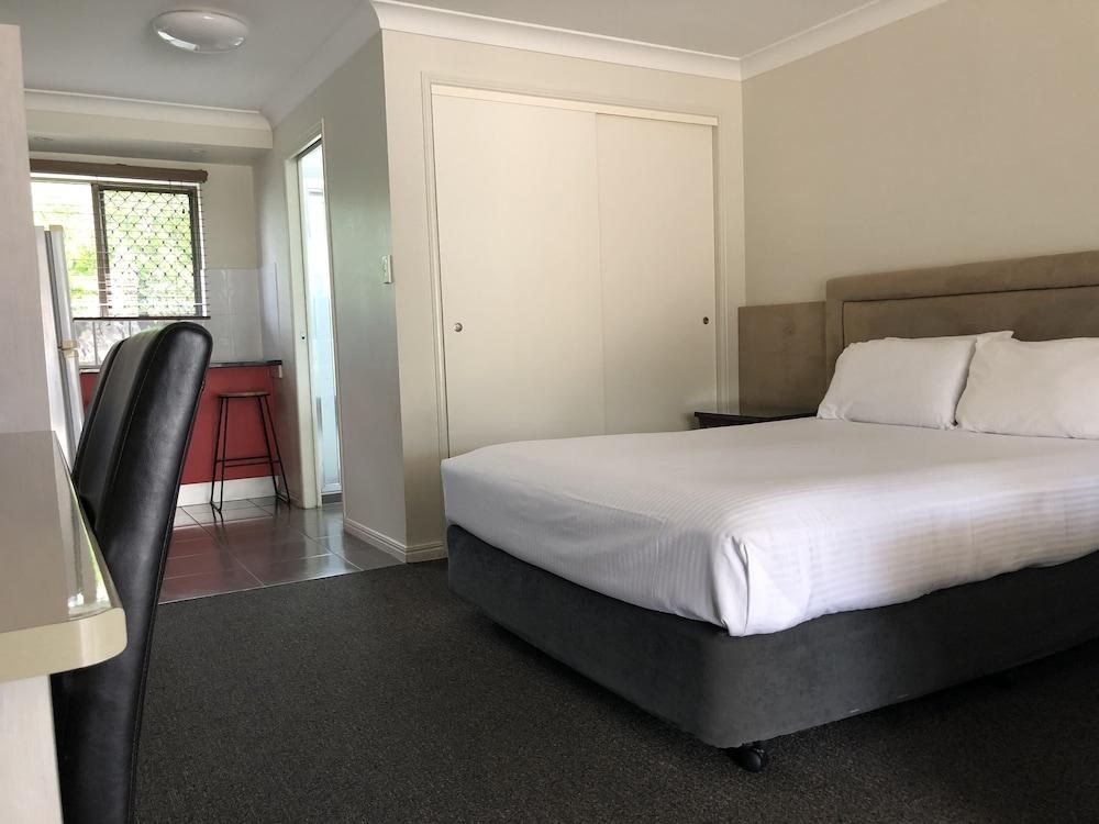 HERVEY BAY MOTEL photo 2