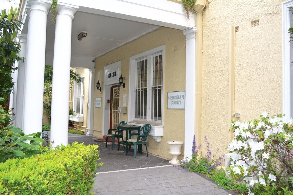 GEORGIAN COURT BED & BREAKFAST
