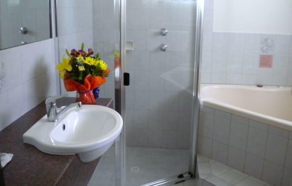 IBIS STYLES ADELAIDE MANOR photo 4