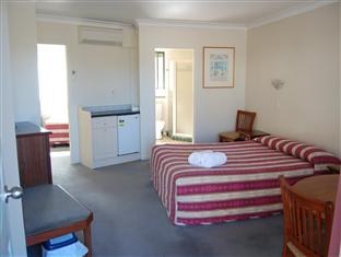 ELITE MOTOR INN photo 1