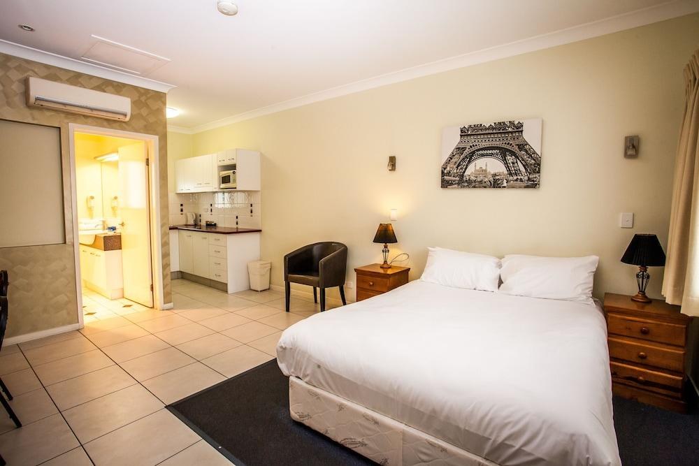 DARRA MOTEL AND CONFERENCE CENTRE photo 3