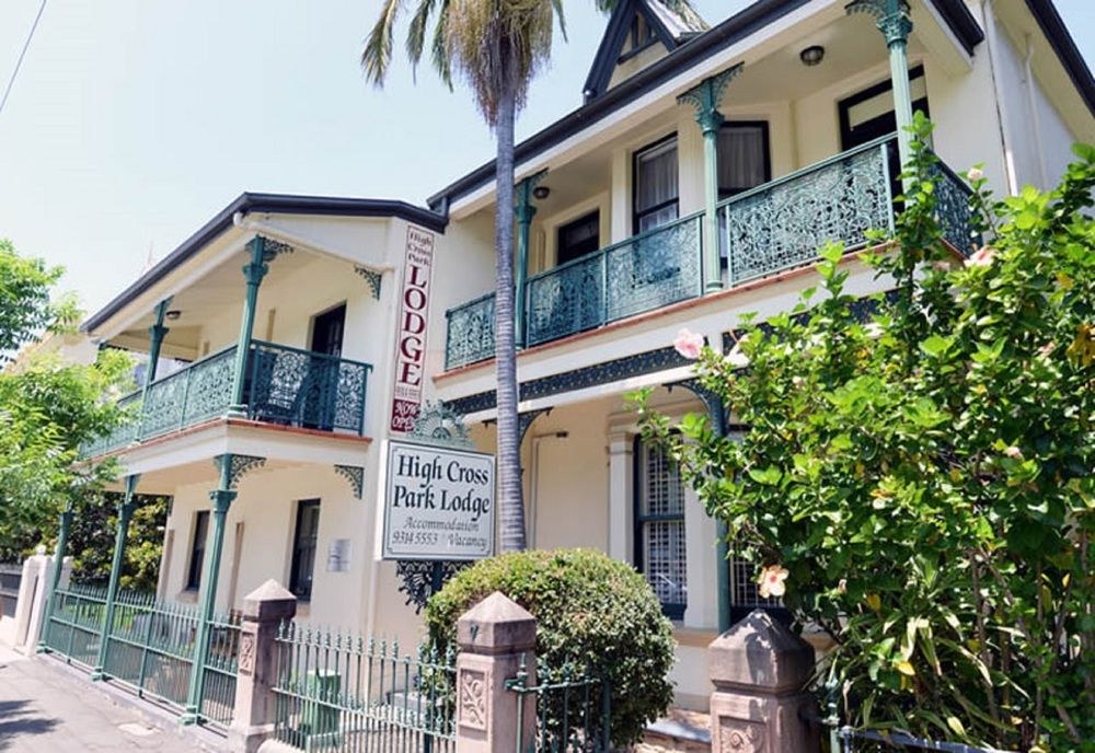 HIGH CROSS PARK LODGE