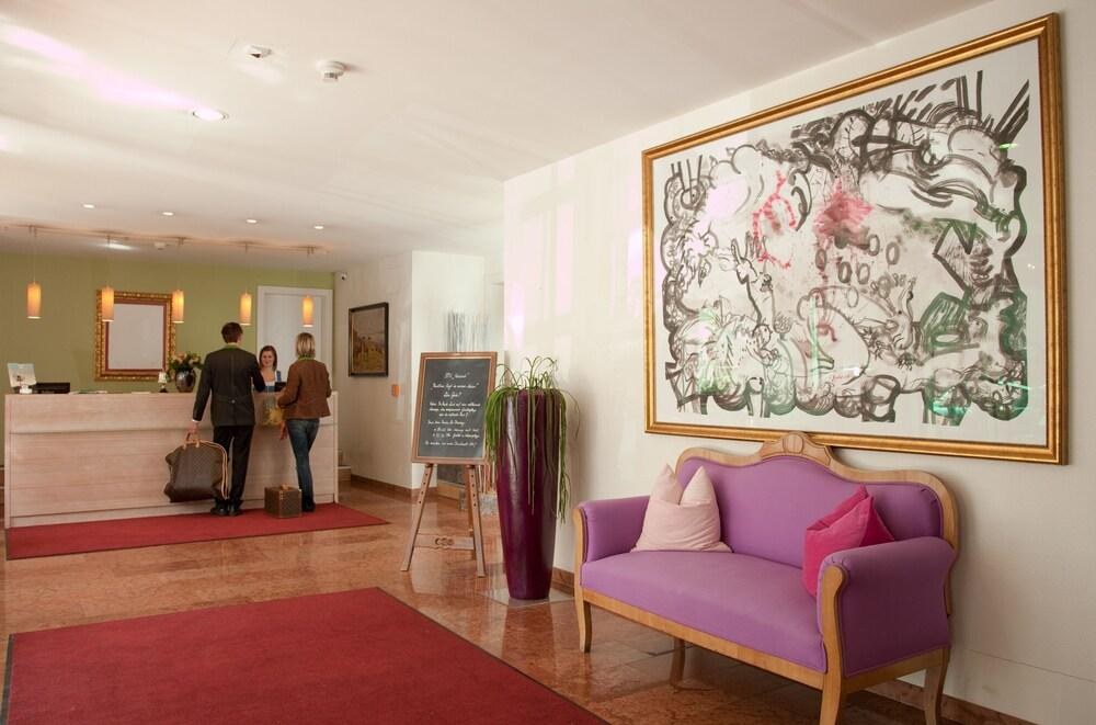 Romantik Hotel Gmachl Elixhausen photo 3