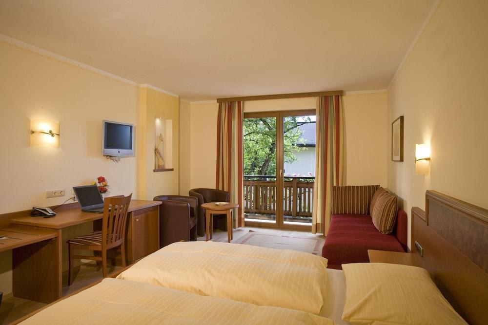 SALLERHOF photo 2