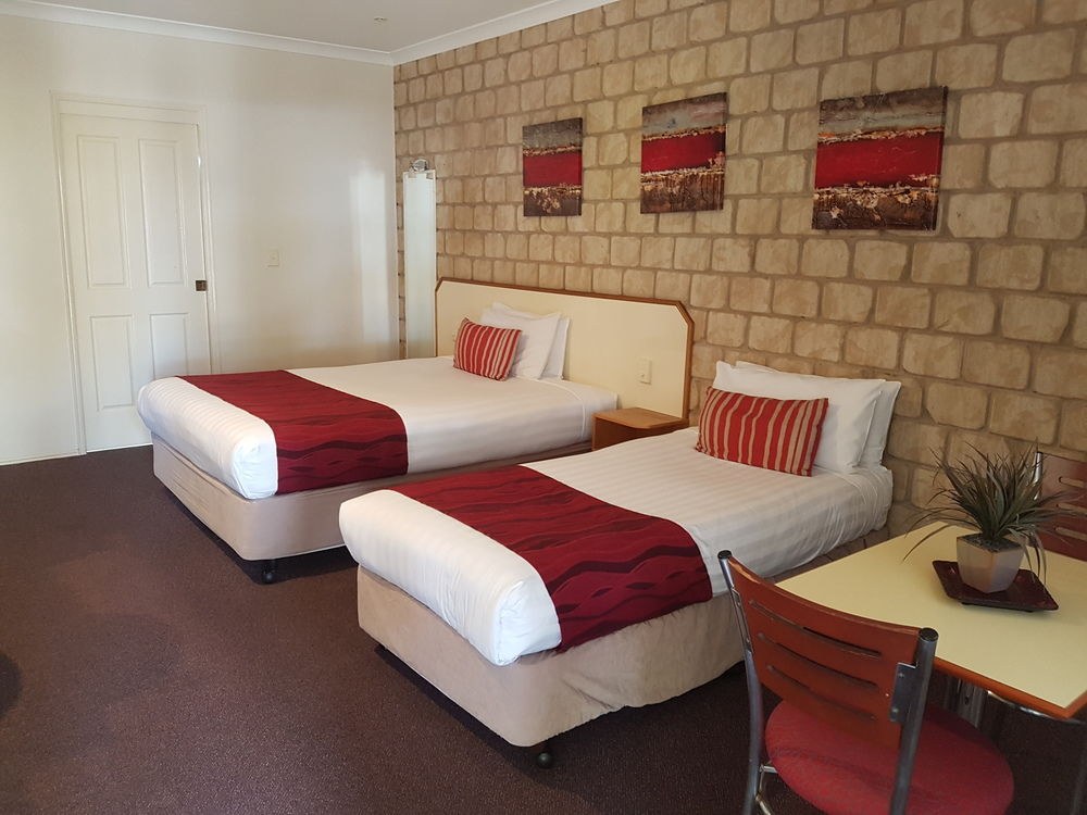 GREAT DIVIDE MOTOR INN