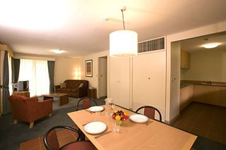 Emu Walk Apartments by Voyages