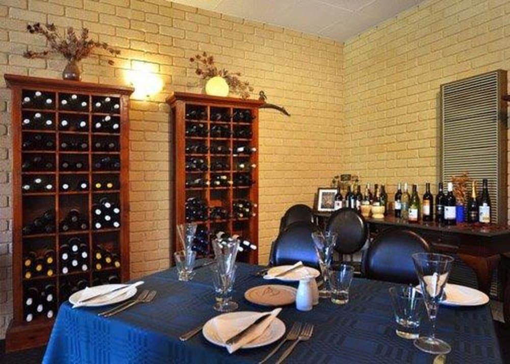 COMFORT INN BUSSELTON RIVER RESORT photo 2