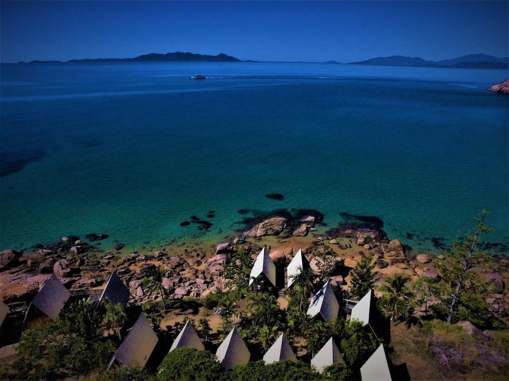 Nomads (Formerly Base) Magnetic Island photo 2