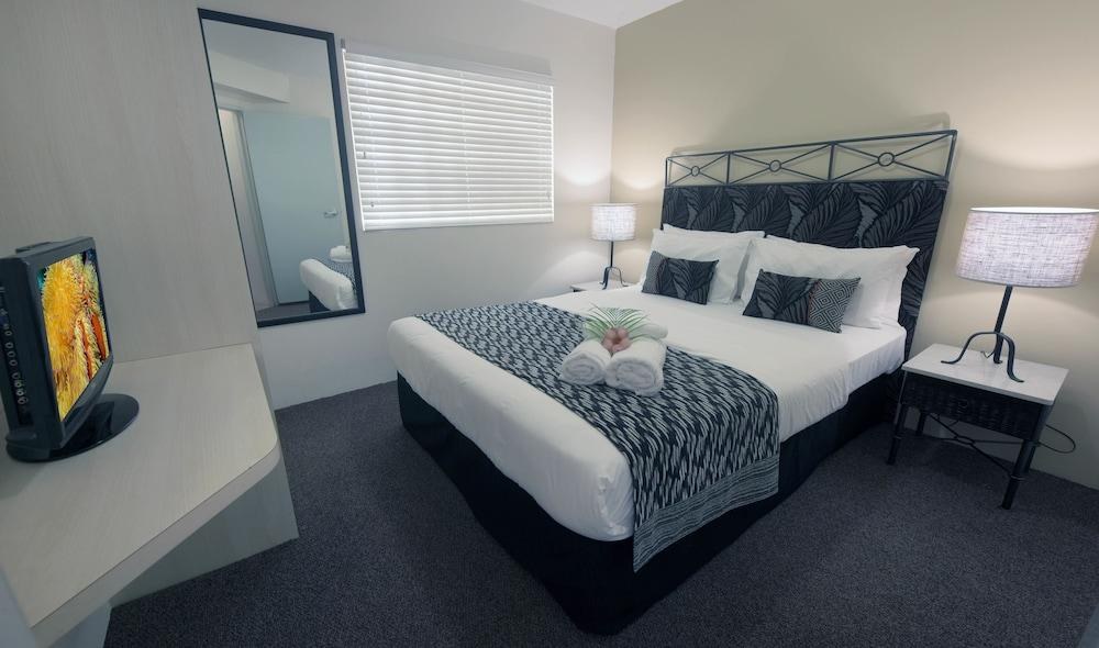 INN CAIRNS photo 2
