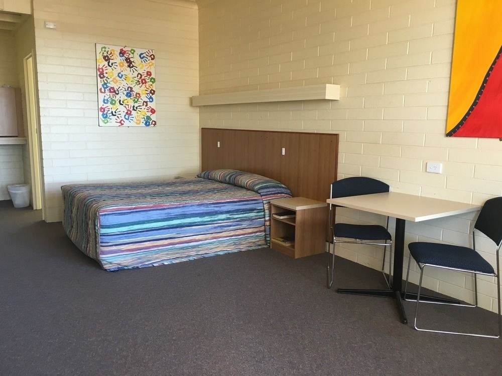 Opal Inn Hotel Motel photo 1