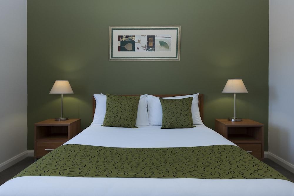 LEISURE INN SPIRES photo 2