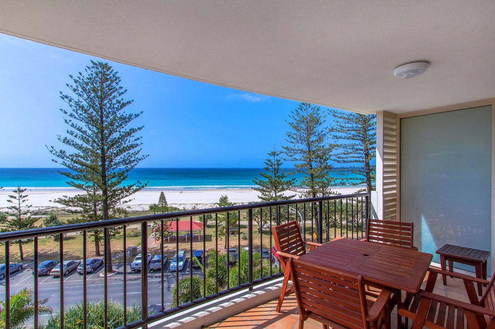 Mantra Coolangatta Beach Hotel photo 1