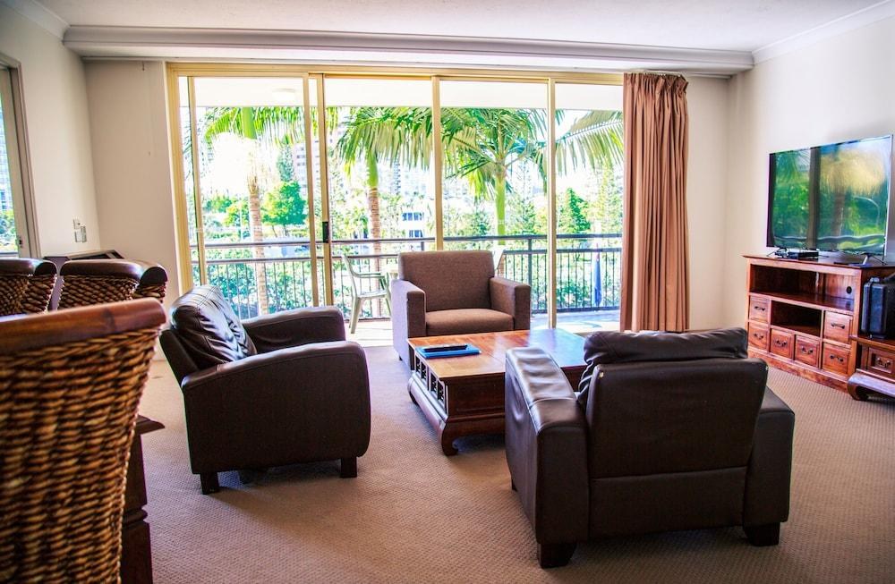 PARADISE ISLAND RESORT photo 2