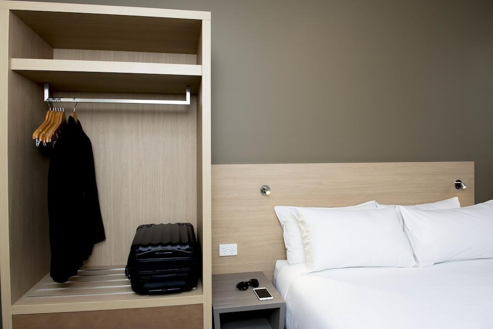IBIS BUDGET MELBOURNE CBD photo 2